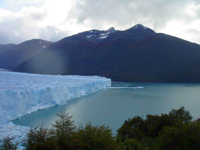 lago_argentina_pano5.jpg