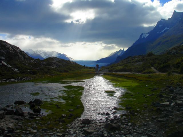 distant_glacier_grey2.jpg