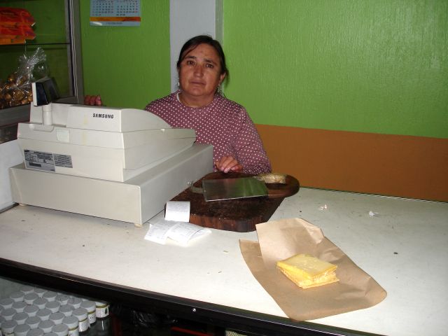 buying cheese in guaranda