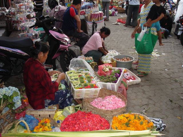 ubud_market2.jpg