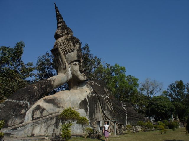laos reclining buddha