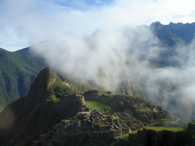 misty_machu_picchu3.jpg