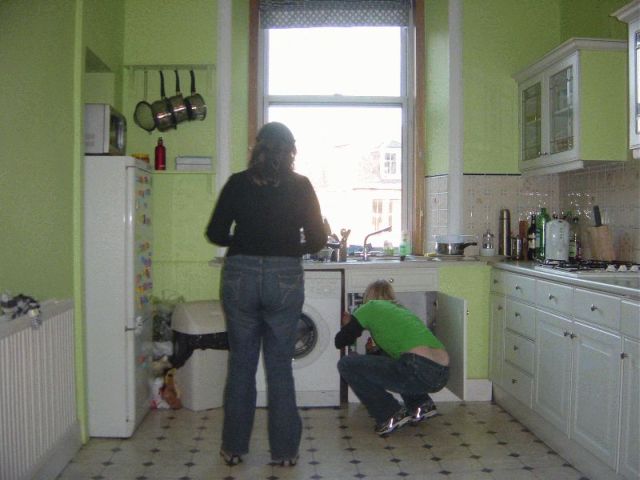 res meghan making the sink leak