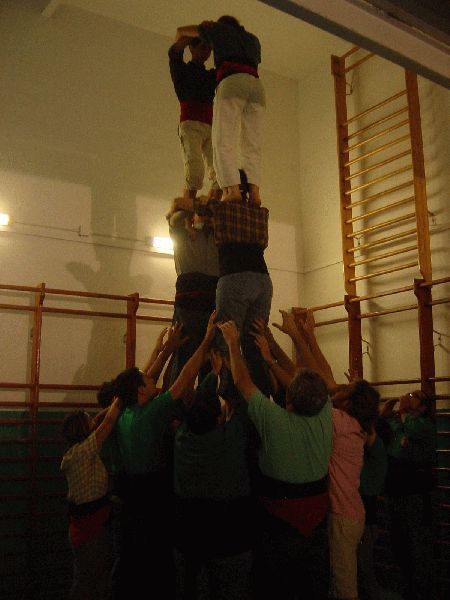 res_building_castells4.jpg