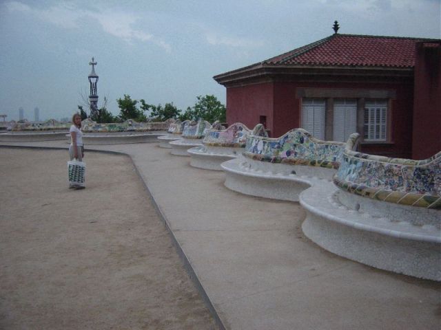 res_gaudi_bench.jpg