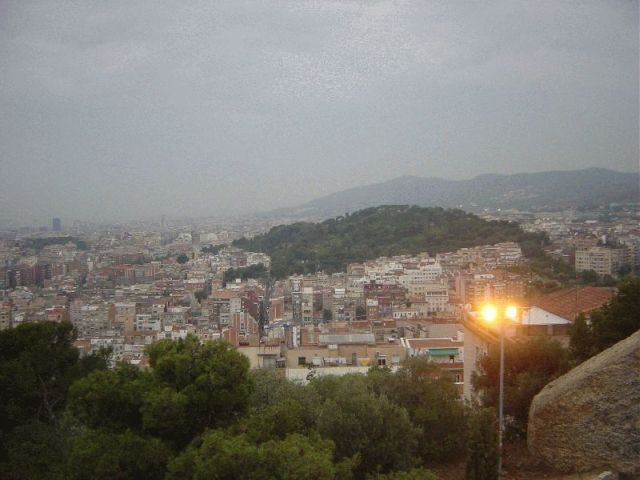 res_overlooking_barcelona11.jpg