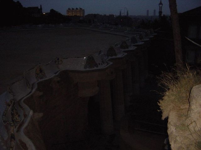 res_parque_guell_public_square.jpg