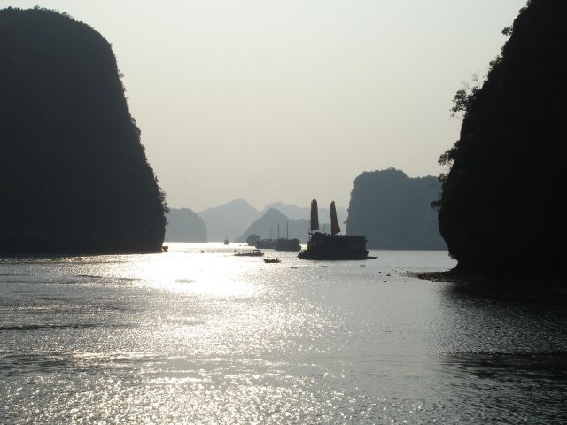 halong bay10