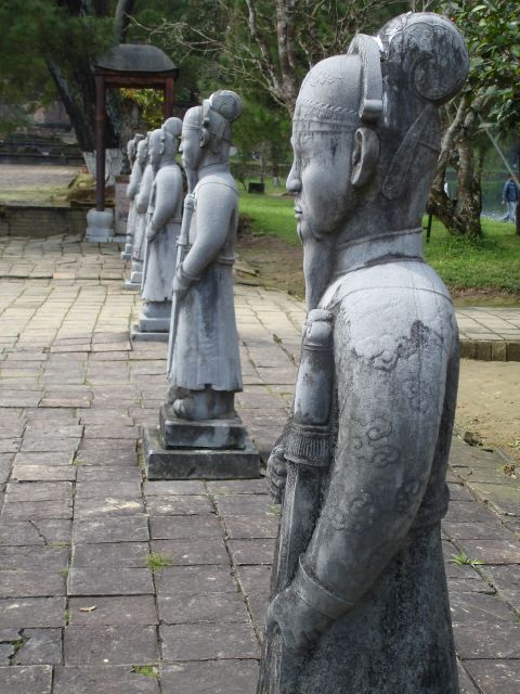 minh mang tomb subjects